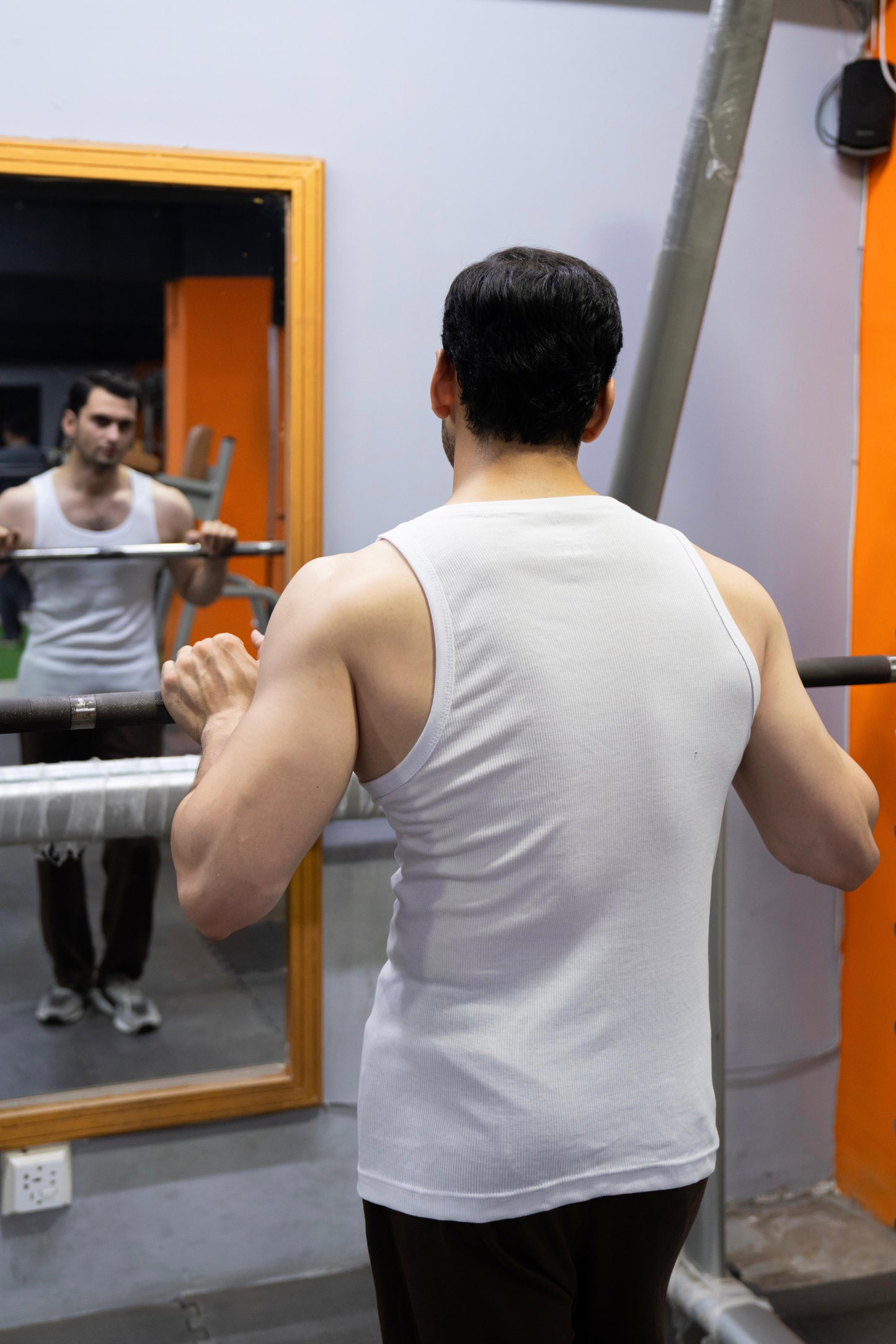 Men's White Sleeveless Tank Top (Classic Fit)